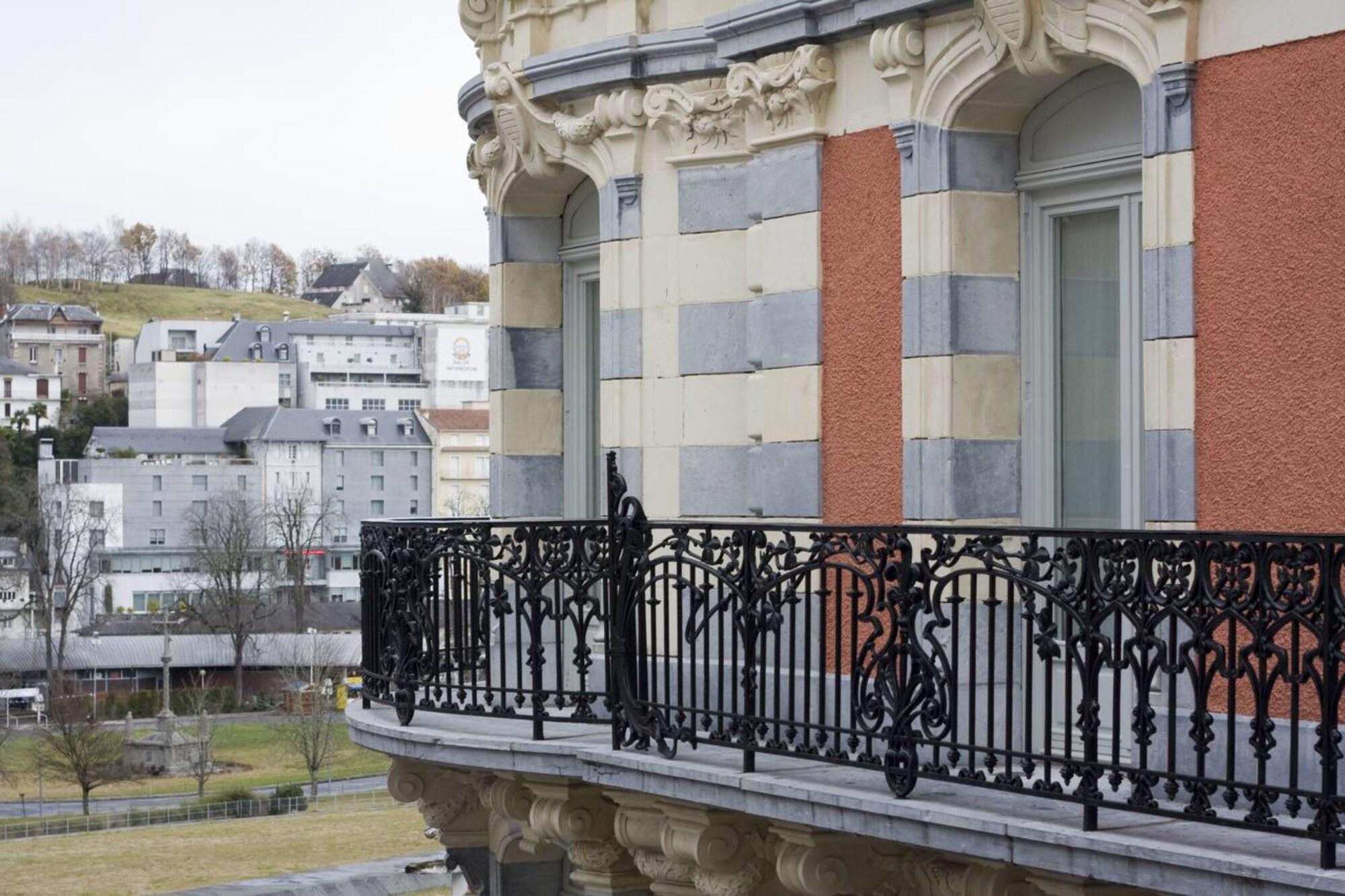 Grand Hôtel Moderne Lourdes Exterior foto